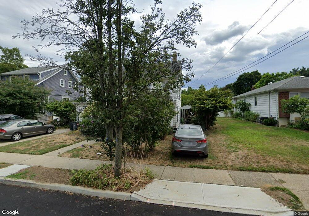 170 Walnut St, Lynbrook, NY 11563 - photo 1