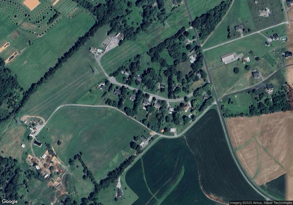 607 Sherry Dr, Sykesville, MD 21784 - photo 1