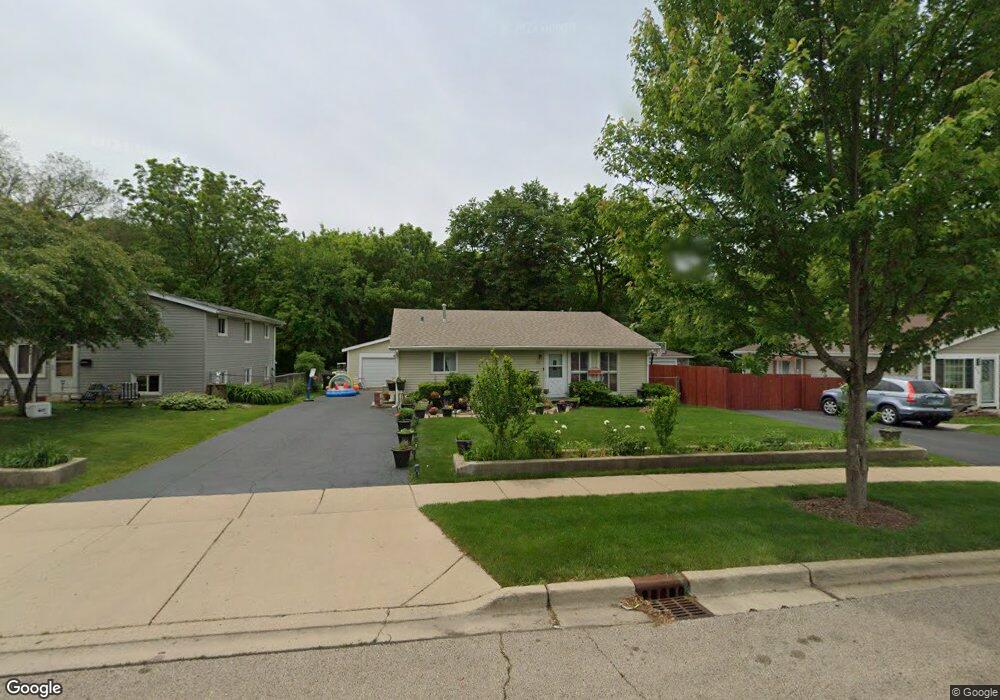 433 Tulsa Ave, Carpentersville, IL 60110 - photo 1