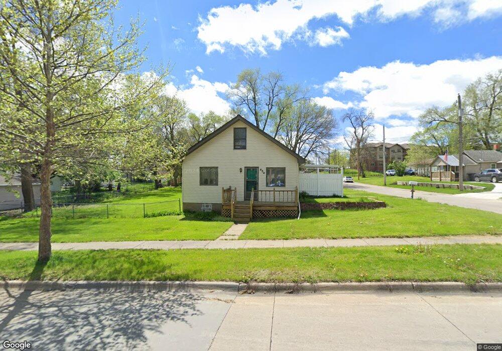 404 Leland Ave, Des Moines, IA 50315 - photo 1