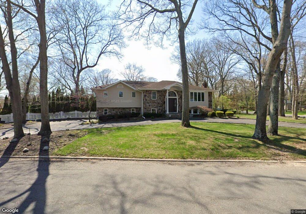 2 Crawford Dr, Dix Hills, NY 11746 - photo 1