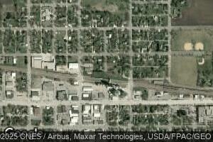 901 N 8th St, Olivia, MN 56277