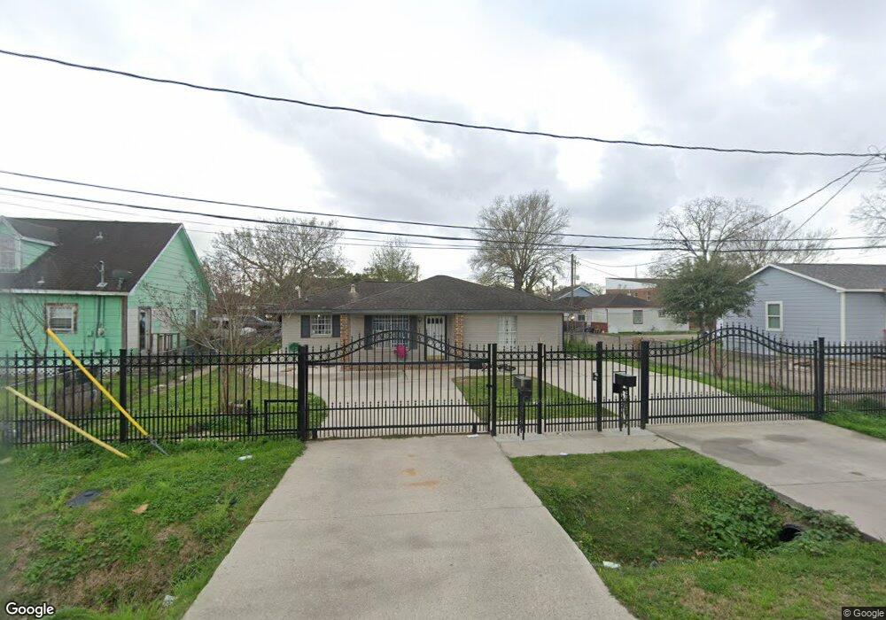 620 Duff Ln, Houston, TX 77022 - photo 1