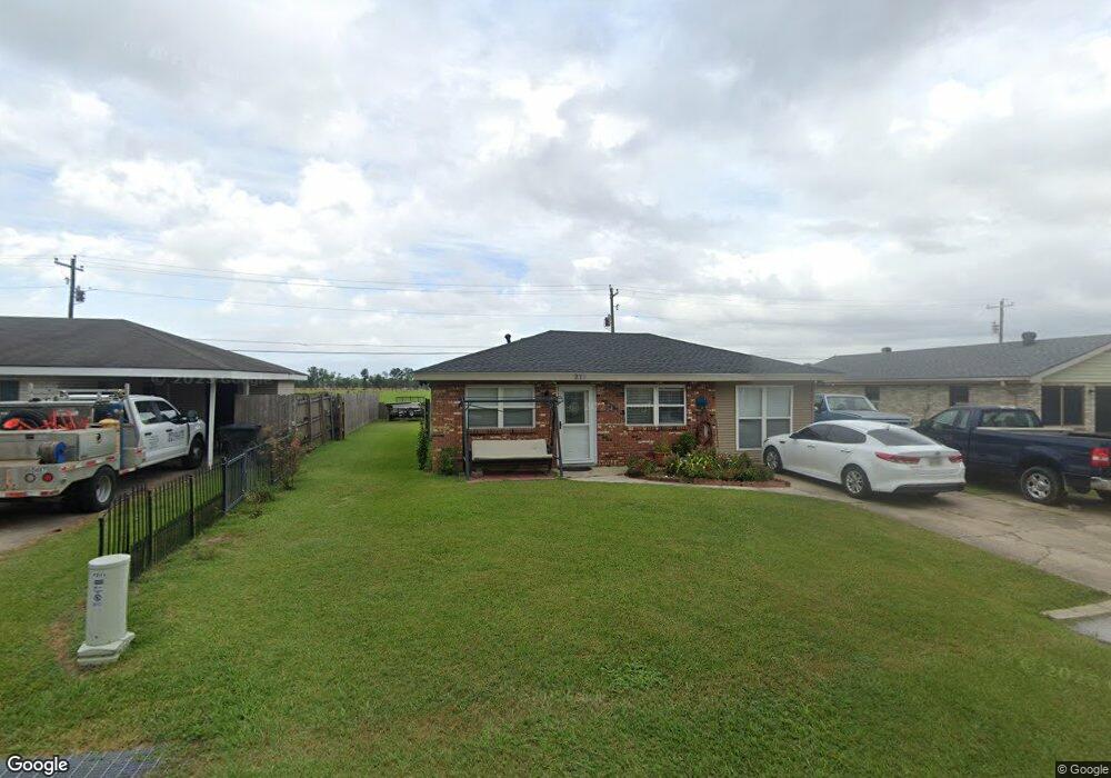 213 Hampton St, Houma, LA 70364 - photo 1