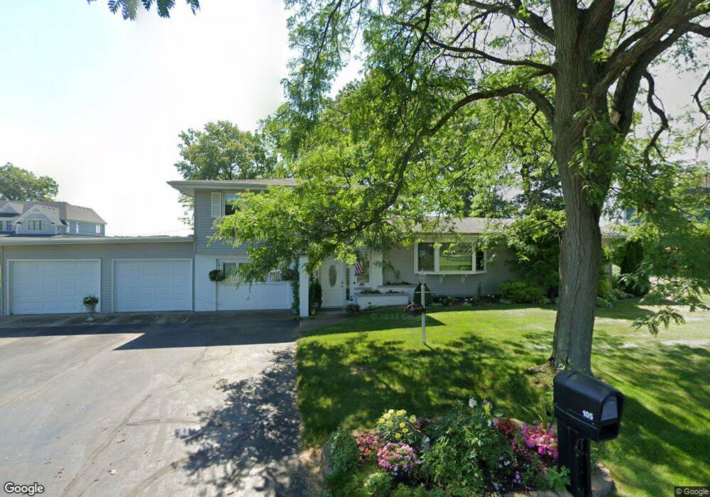 105 Maple Dr, La Porte, IN 46350 - photo 1