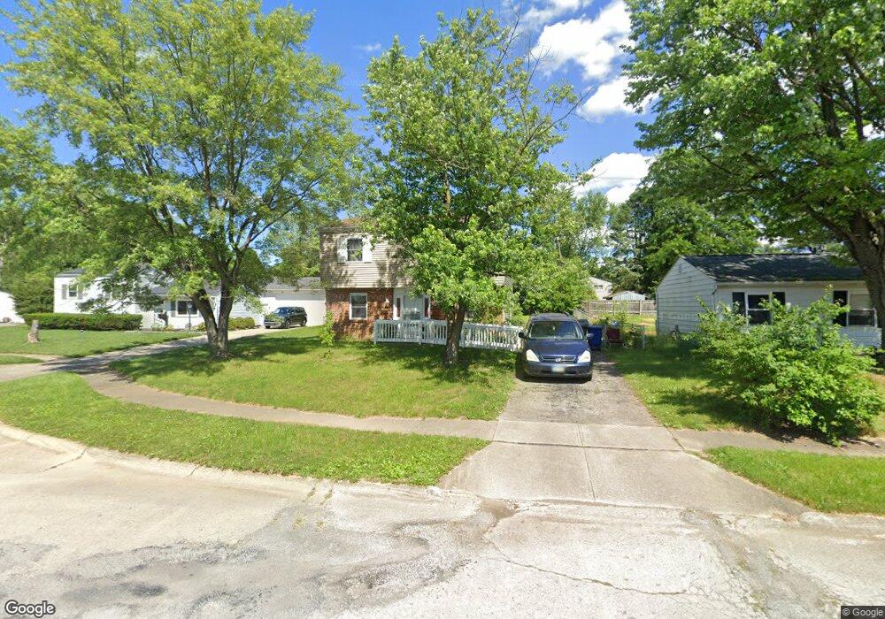 2914 Gentry Ln, Columbus, OH 43232 - photo 1