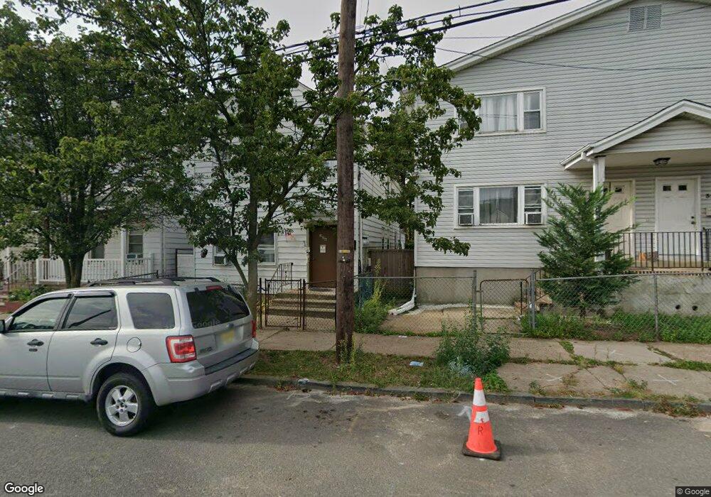 306 Redmond St, New Brunswick, NJ 08901 - photo 1