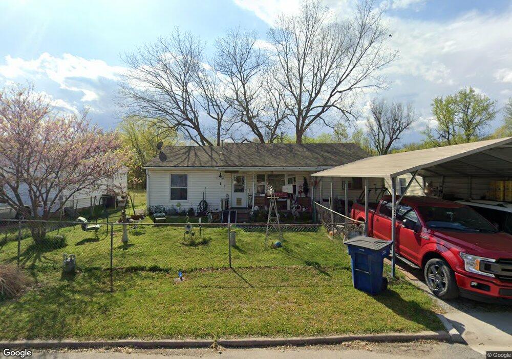 826 S Russell St, Skiatook, OK 74070 - photo 1