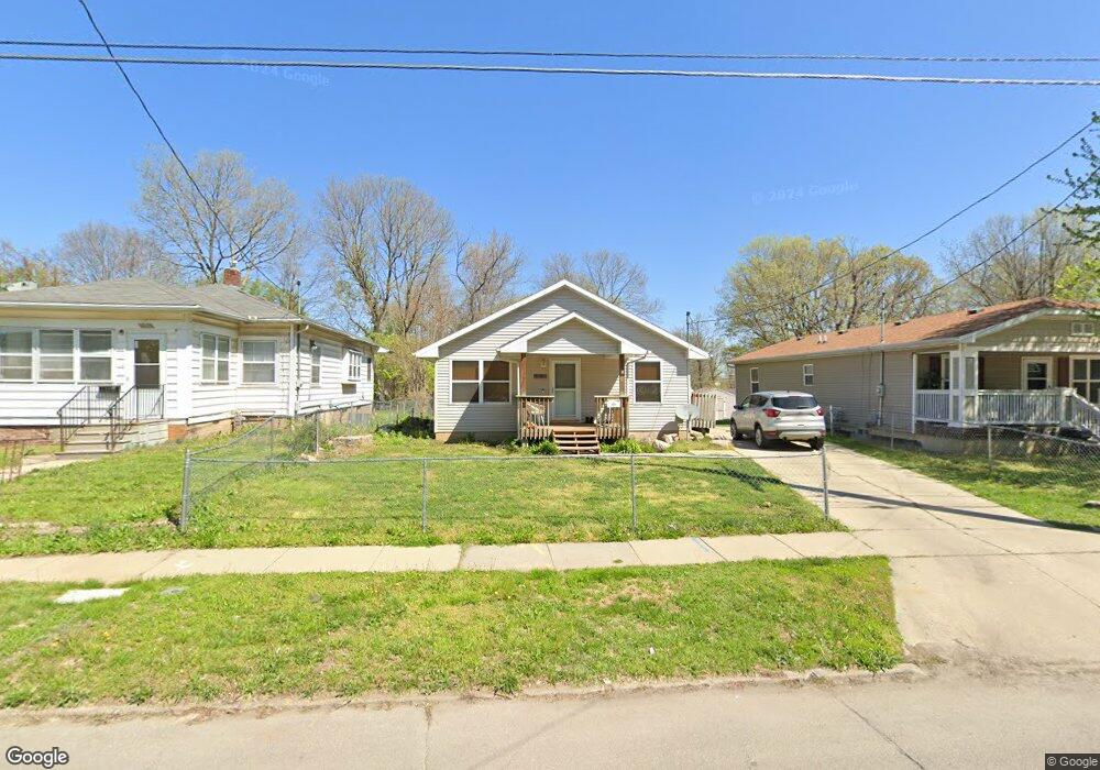 1323 College Ave, Des Moines, IA 50314 - photo 1