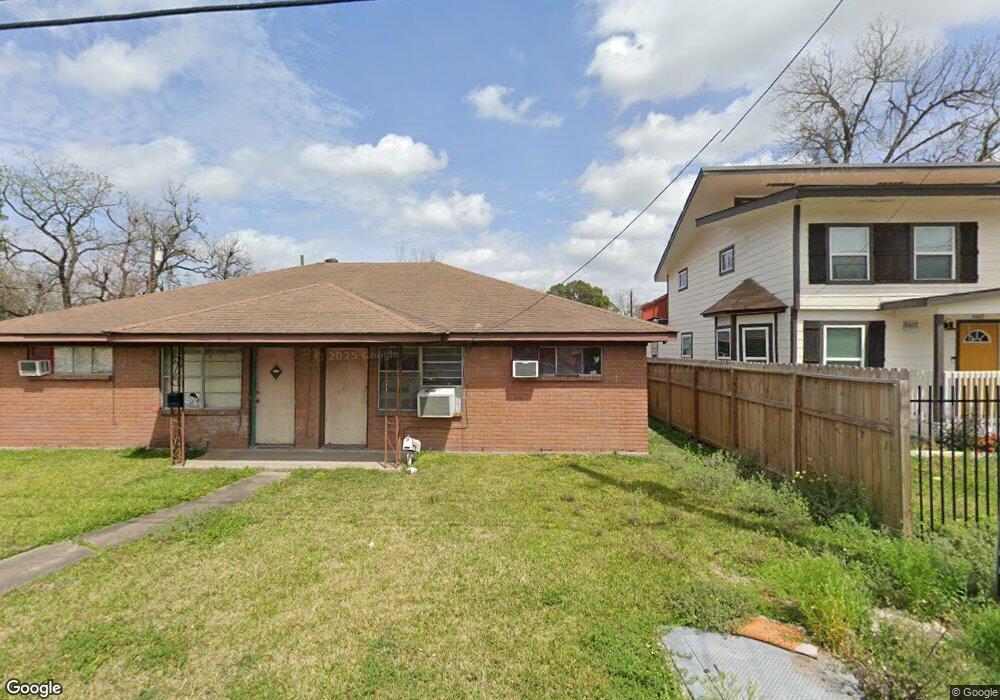 4401 Engleford St, Houston, TX 77026 - photo 1