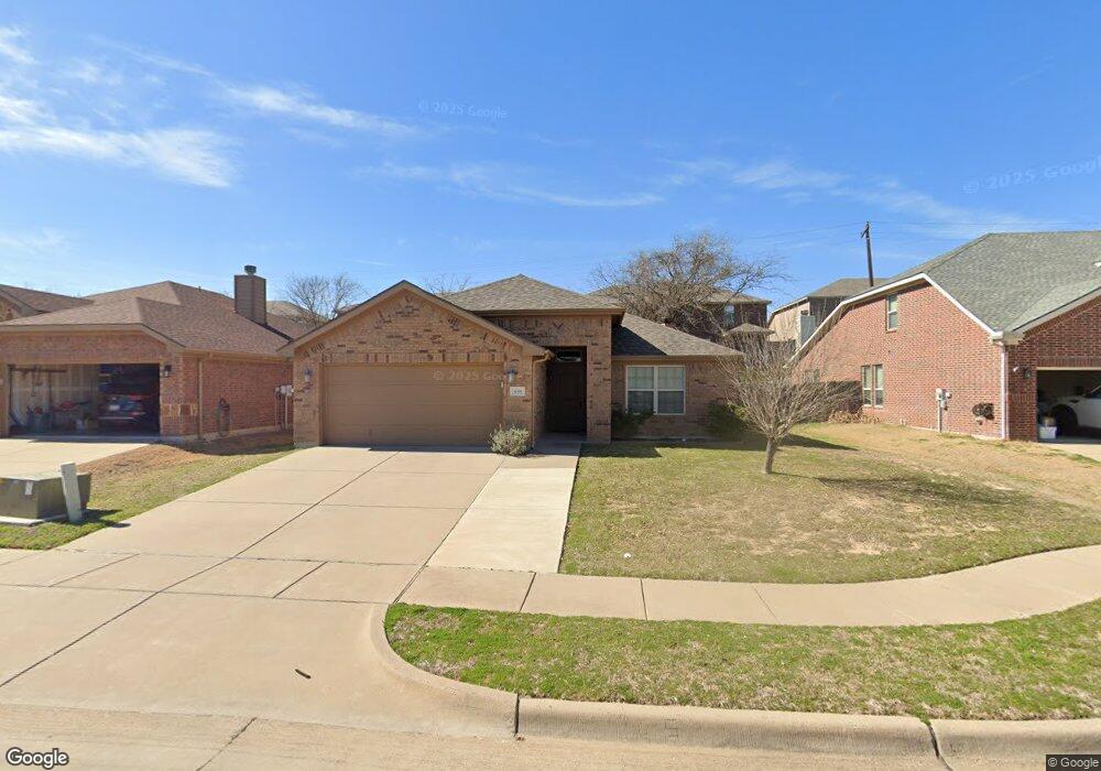 4304 Sapphire Ln, Granbury, TX 76049 - photo 1