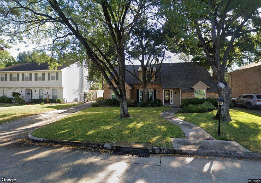 222 Southchester Ln, Houston, TX 77079 - photo 1