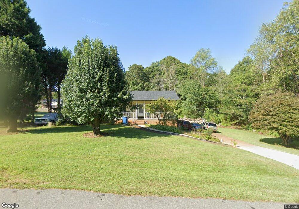 3553 36th Street Place NE, Hickory, NC 28601 - photo 1