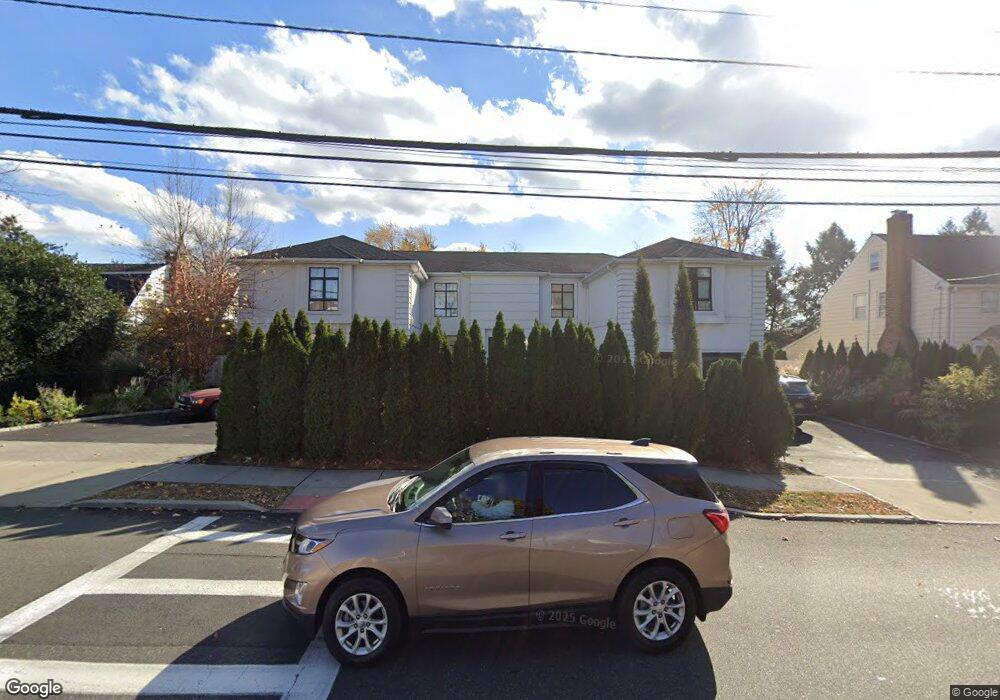11-16 Fair Lawn Ave unit 1X, Fair Lawn, NJ 07410 - photo 1