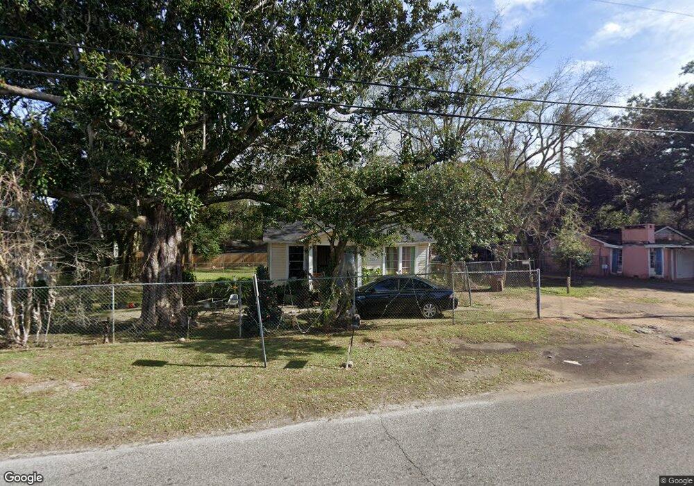 905 Mcrae Ave, Mobile, AL 36606 - photo 1