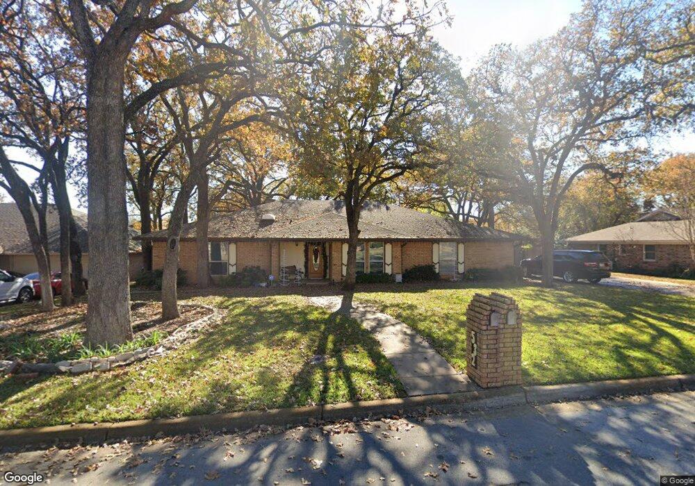532 Greenwood Cir, Hurst, TX 76053 - photo 1