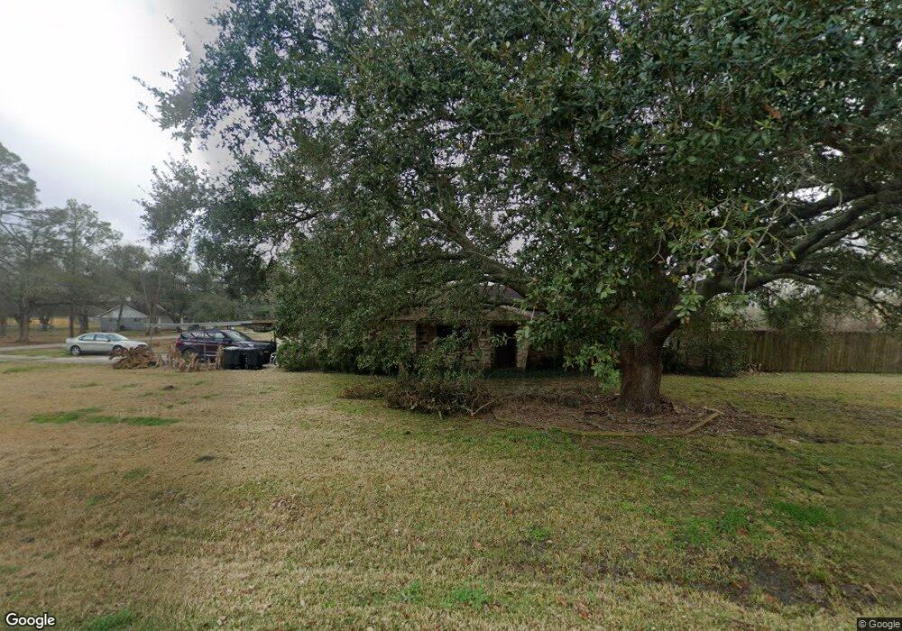 1914 Westview Dr, Alvin, TX 77511 - photo 1