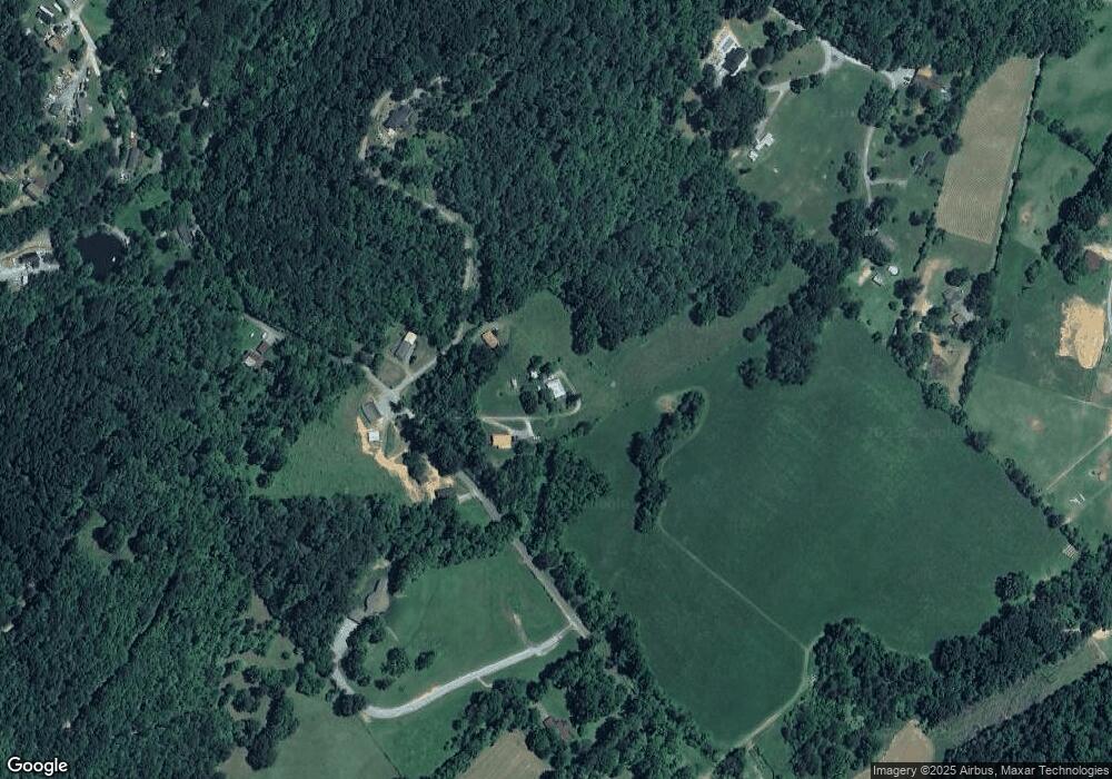 200 Weaver Hill Rd, Johnson City, TN 37601 - photo 1