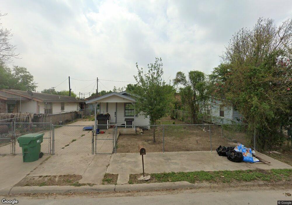 715 W Hawk Ave, Pharr, TX 78577 - photo 1