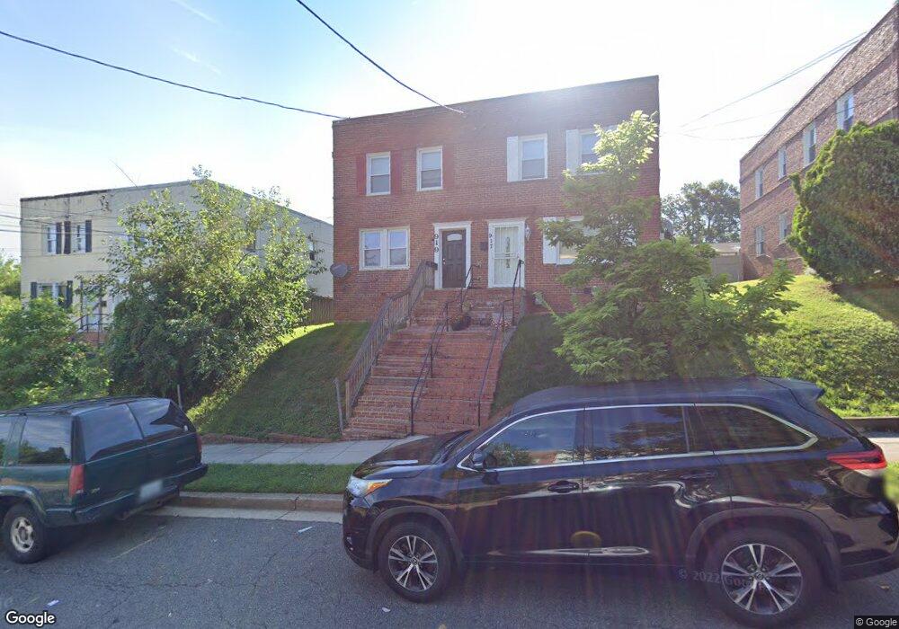 919 47th St NE unit B, Washington, DC 20019 - photo 1