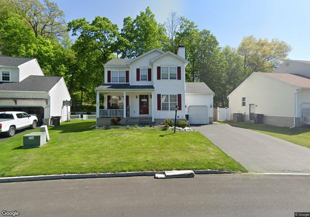 17 Wynantskill Way, Troy, NY 12180 - photo 1