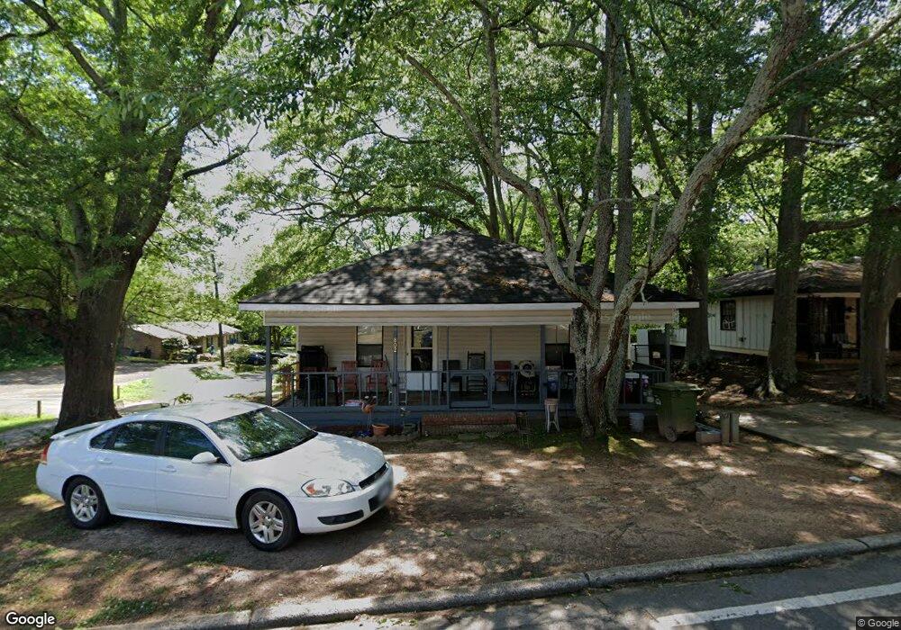 802 N Aycock St, Carrollton, GA 30117 - photo 1