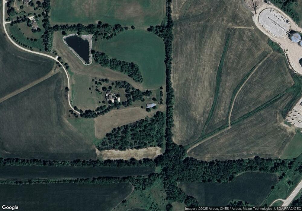 1601 W 21st St N, Newton, IA 50208 - photo 1