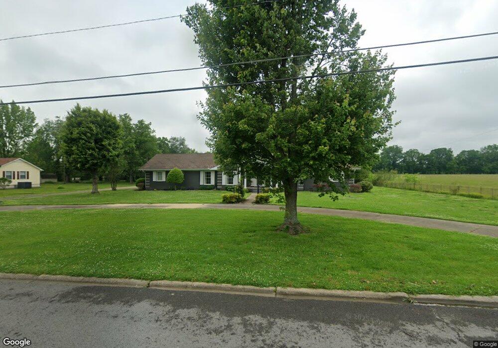 105 Ashwood Dr, Shelbyville, TN 37160 - photo 1