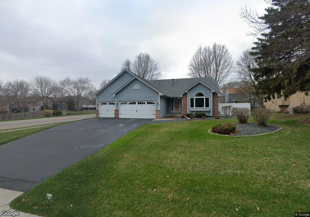 11163 Pheasant Ln N, Maple Grove, MN 55369 - photo 1