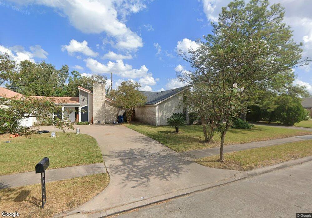 9 Regency Ln, Houston, TX 77088 - photo 1