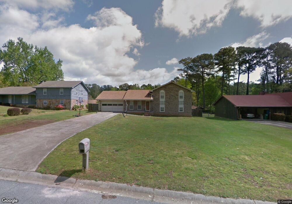 542 Greg Dr SW unit 2, Lilburn, GA 30047 - photo 1