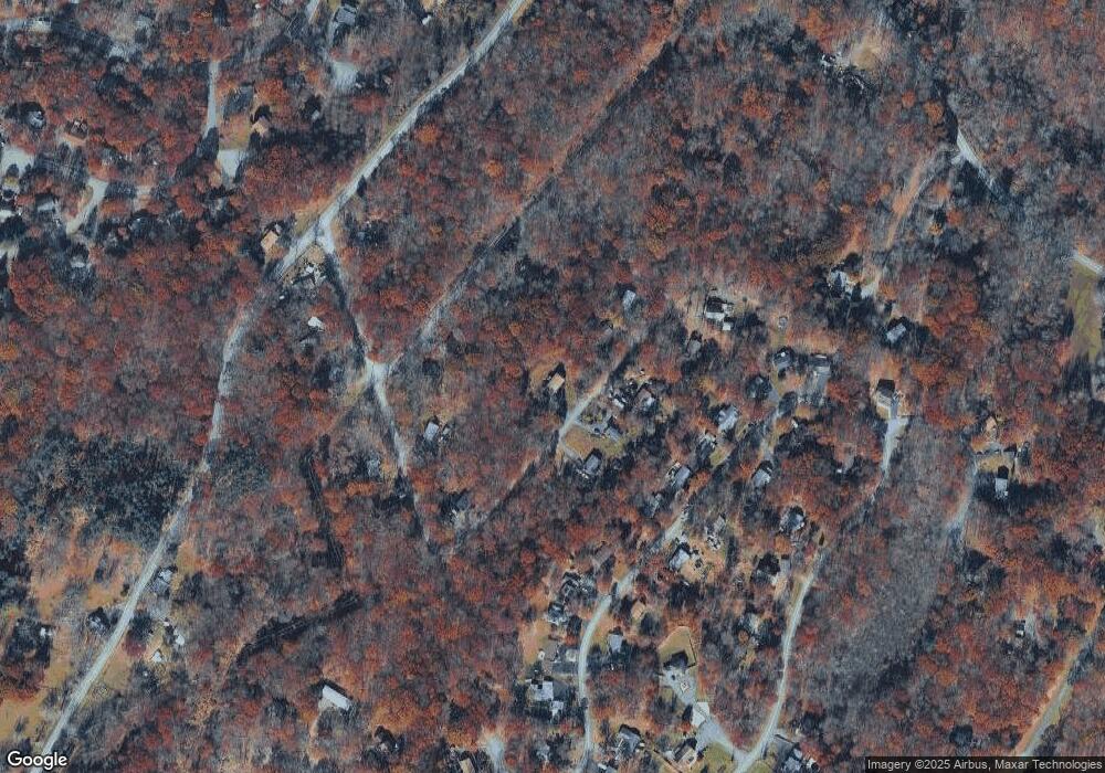 221 Saturn Dr, Bushkill, PA 18324 - photo 1