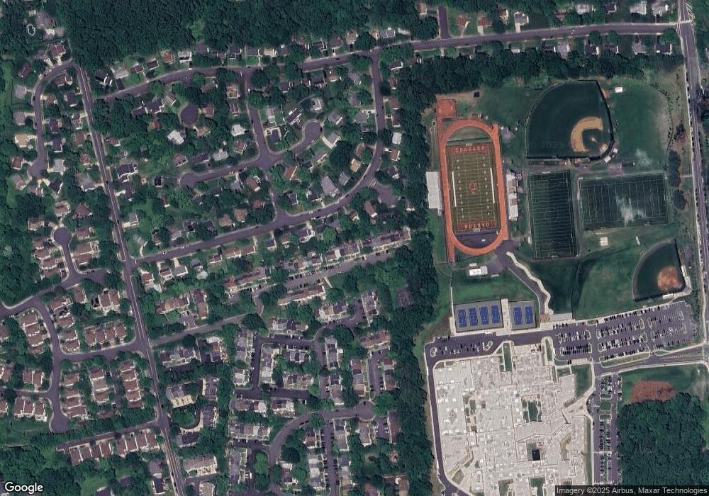 9830 Oakdale Woods Ct, Vienna, VA 22181 - photo 1