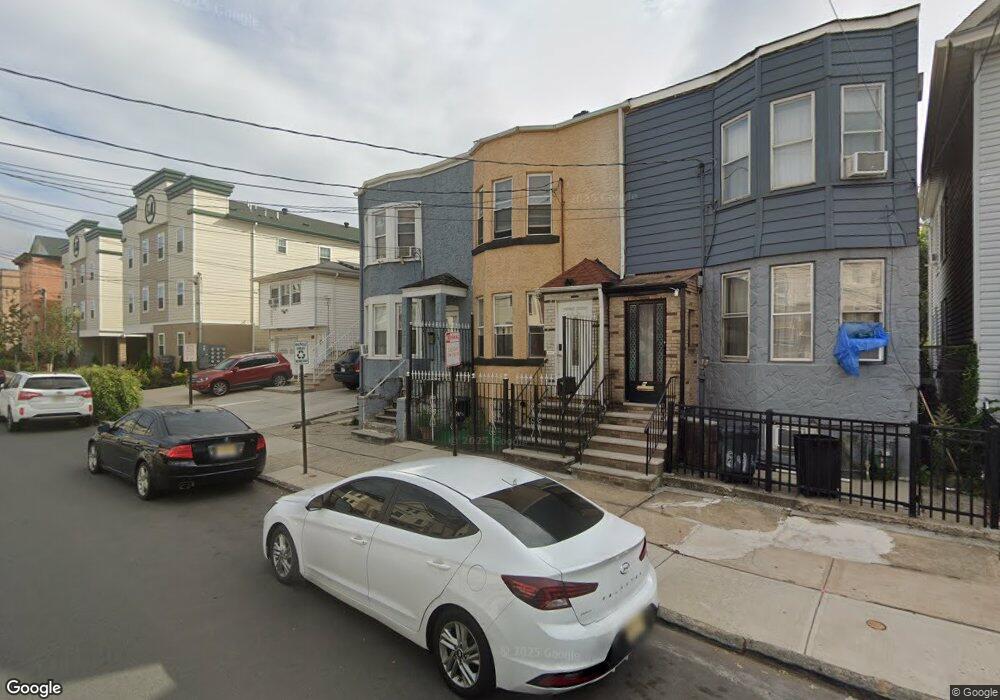 842 E Jersey St unit 844, Elizabeth, NJ 07201 - photo 1