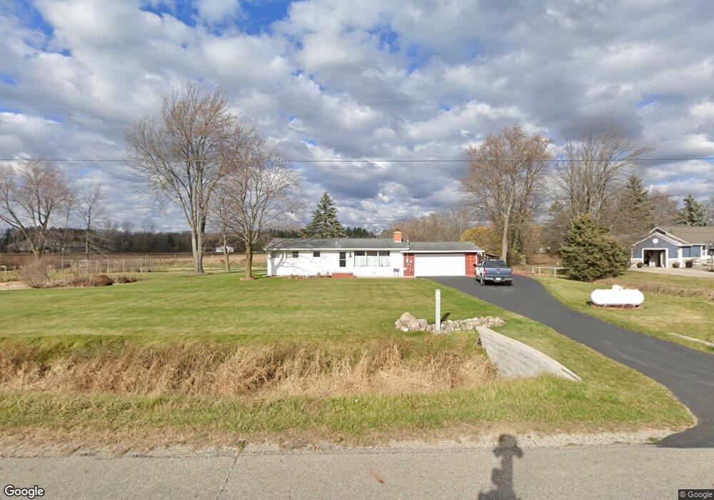 3371 E Siebert Rd, Midland, MI 48642 - photo 1