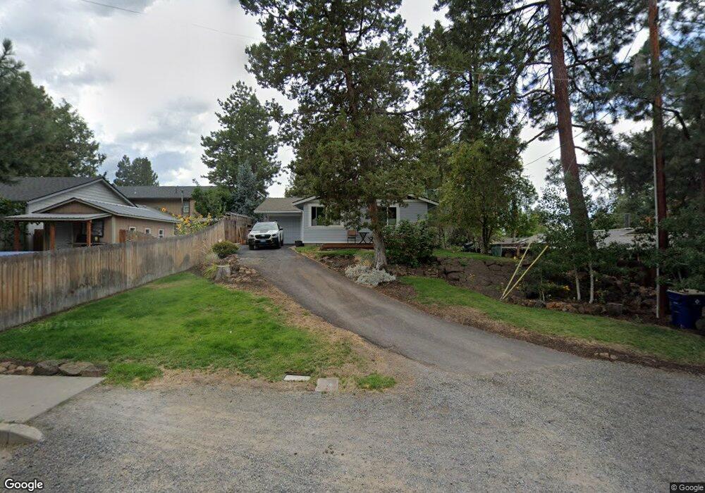 1149 SW Chamberlain St, Bend, OR 97702 - photo 1