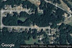 121 Taylors Ln, Carrollton, GA 30117