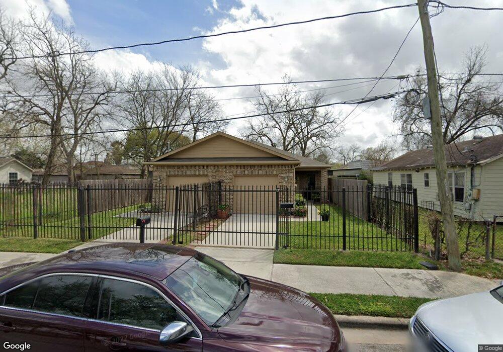 4910 Evella St, Houston, TX 77026 - photo 1