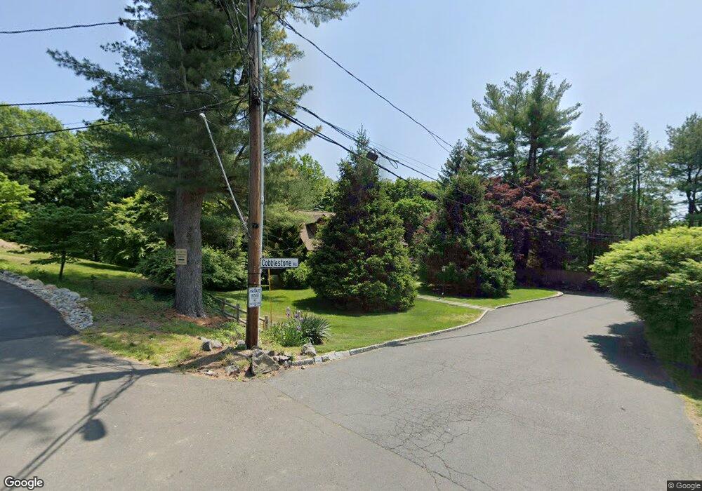 1 Cobblestone Rd, Greenwich, CT 06831 - photo 1