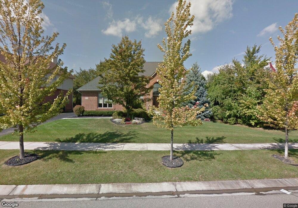 7150 Carlyle Crossing, West Bloomfield, MI 48322 - photo 1