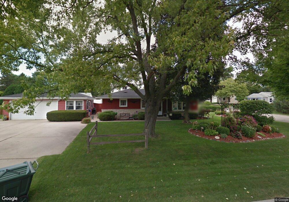 11910 W Woodland Ave, Milwaukee, WI 53226 - photo 1