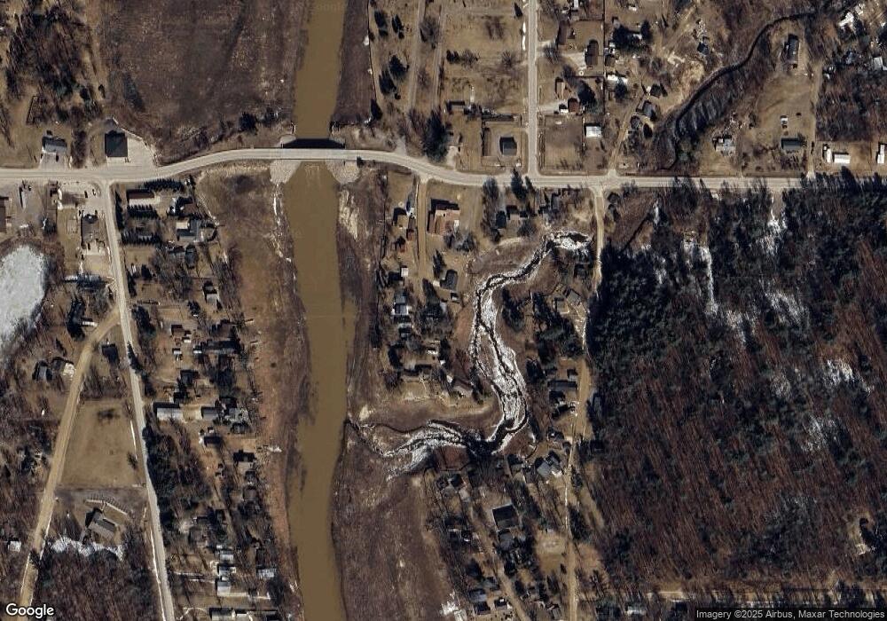 4039 Cobblestone Ct, Beaverton, MI 48612 - photo 1