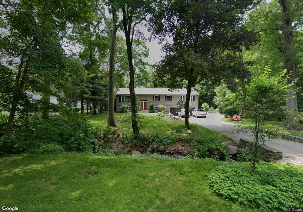 29 Brookhill Ln, Norwalk, CT 06851 - photo 1