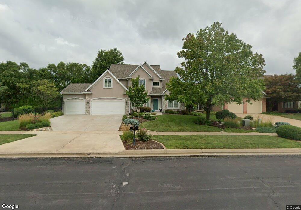 5011 N Weaverridge Blvd, Peoria, IL 61615 - photo 1