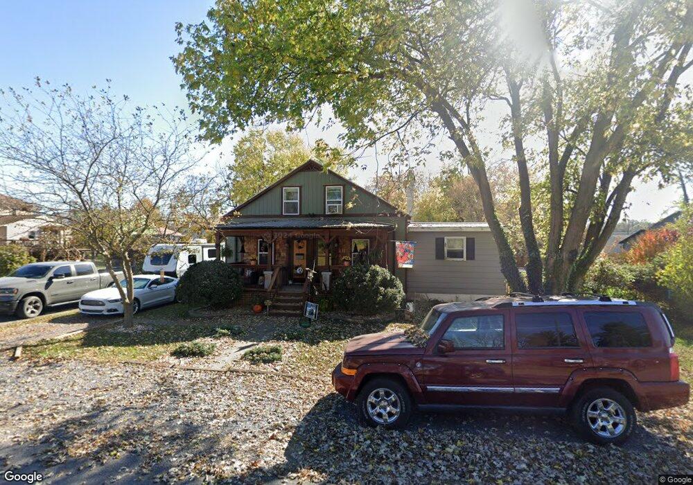 213 W 4th Ave, Ranson, WV 25438 - photo 1