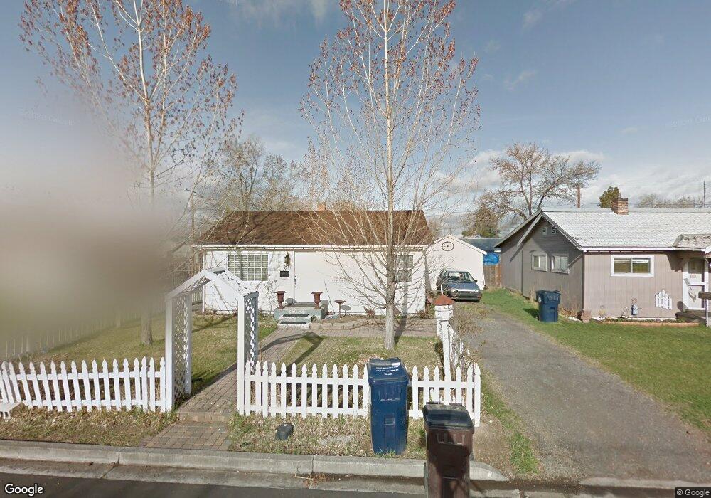 217 SW 2nd St, Redmond, OR 97756 - photo 1