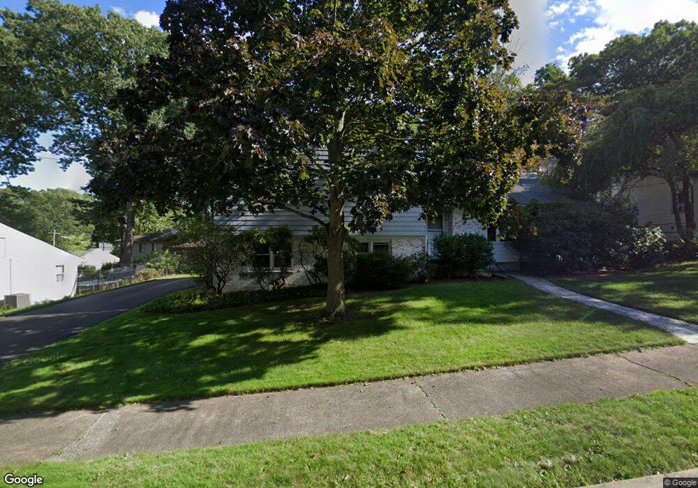 58 Stevenson Rd, New Haven, CT 06515 - photo 1