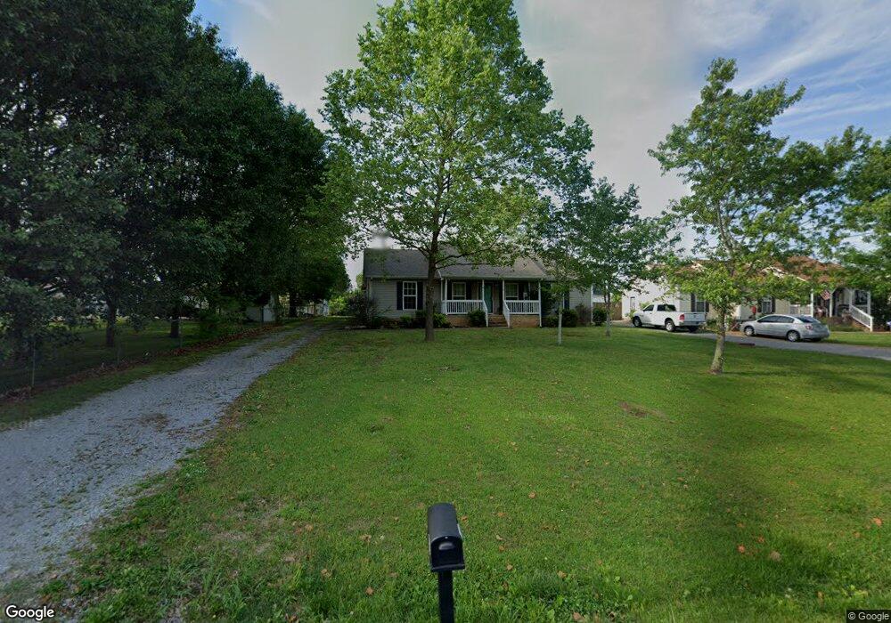 218 Warren Cir, Shelbyville, TN 37160 - photo 1