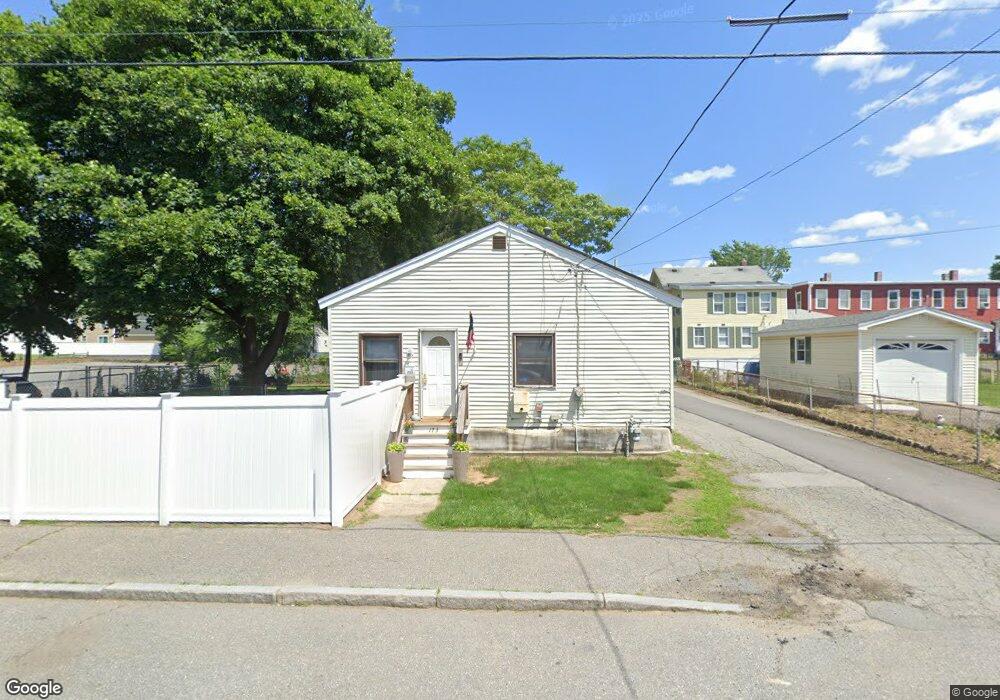 173 Coburn St, Lowell, MA 01850 - photo 1