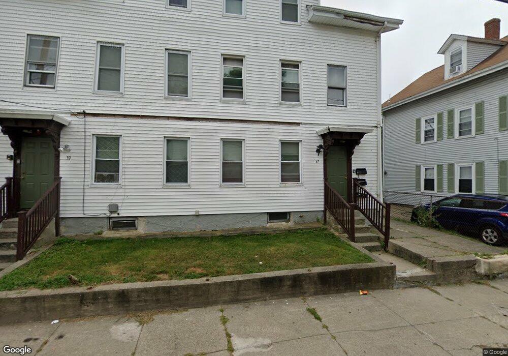 37 Gooding St, Pawtucket, RI 02860 - photo 1